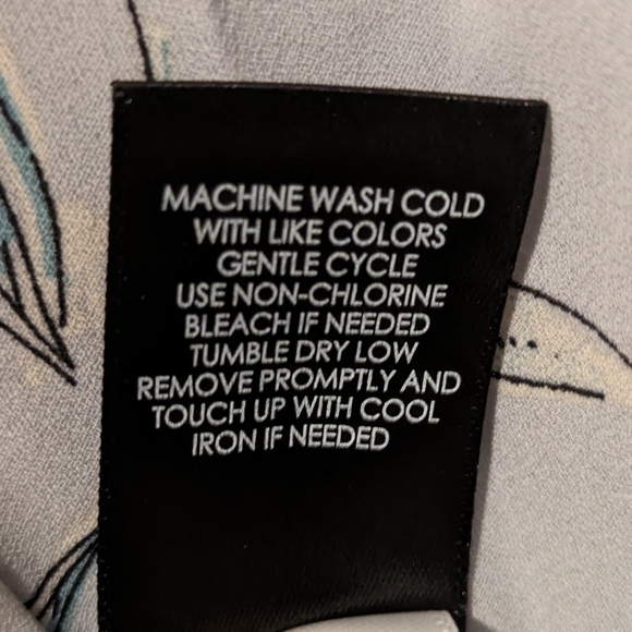 NWT Torrid Harper Georgette Floral V-Neck Ruched Short Sleeve Blouse Size 2X - Picture 12 of 14